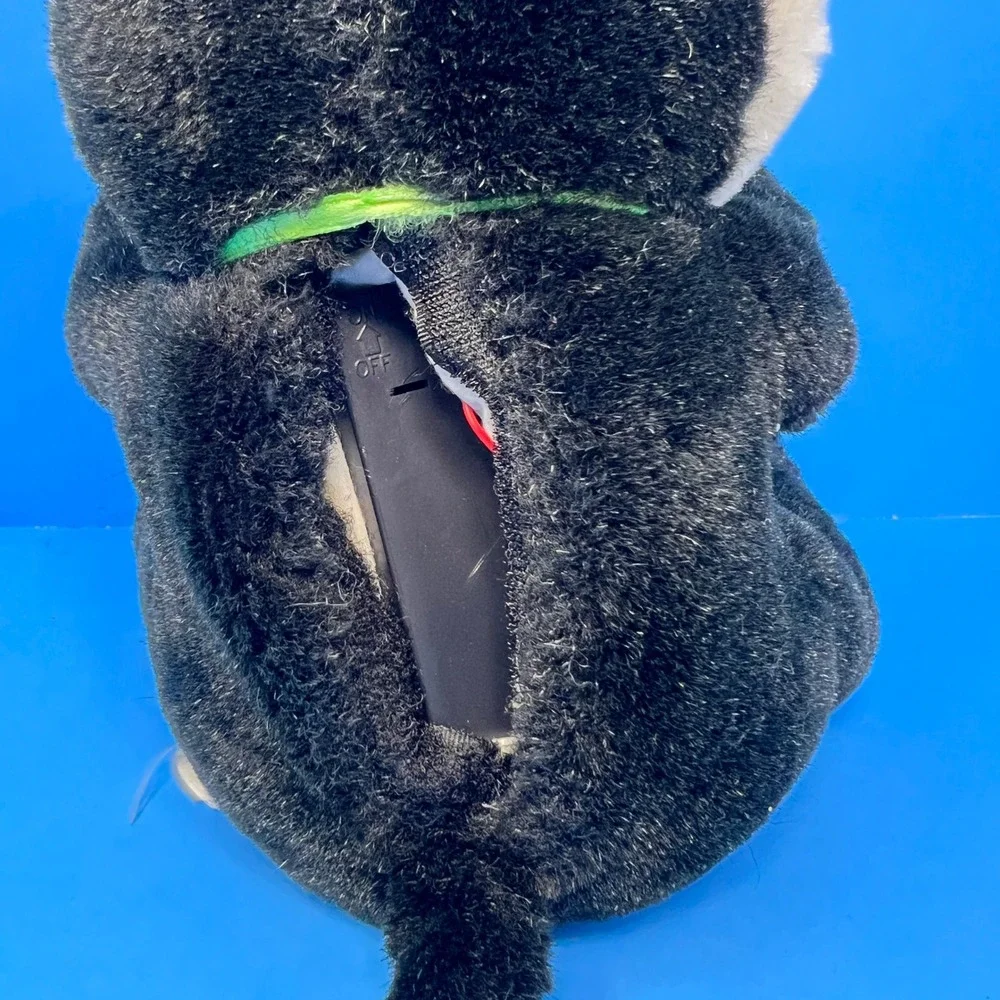 Alley‎ Cat Vintage Plush Medium Black White Dare You To Tease Me 1997